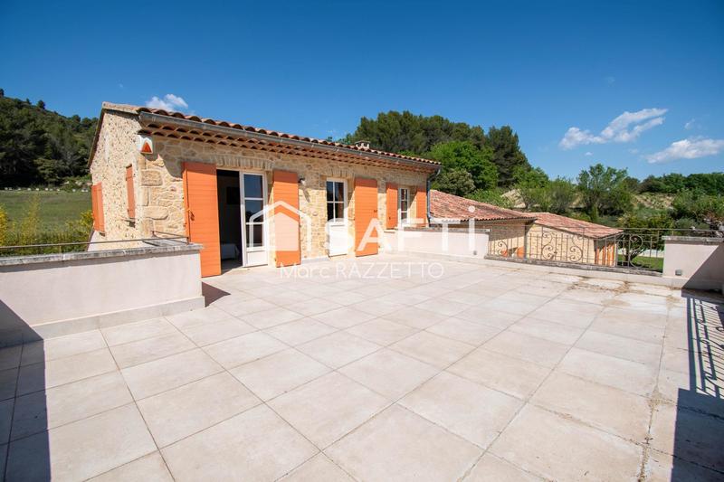 Villa - 340 m² - 7 pièces