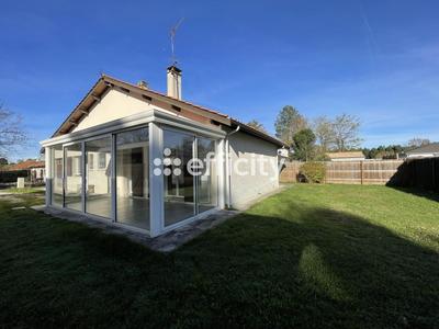 Maison - 105 m² - 5 pièces