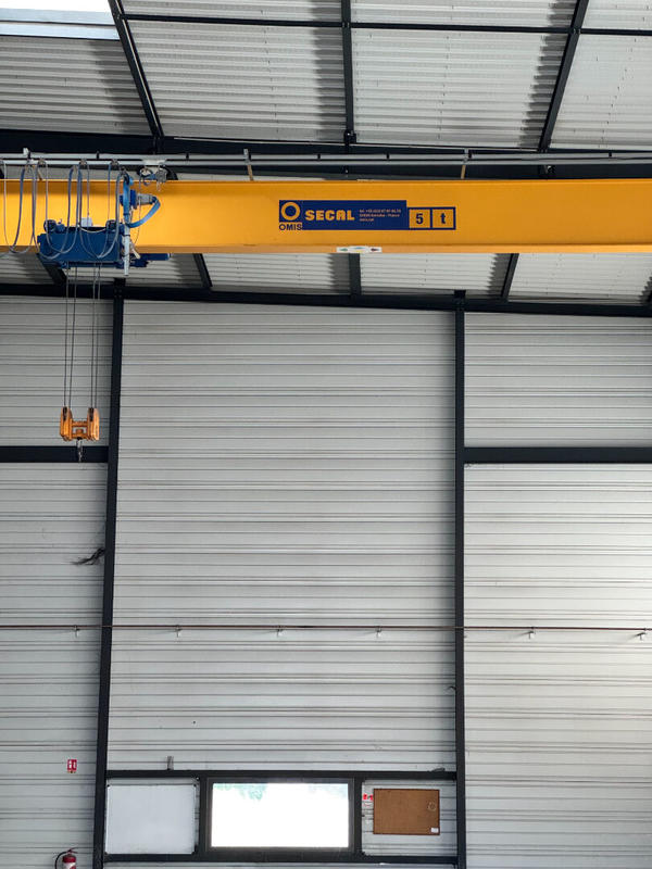 Local d'activité / Entrepôt - 405 m²