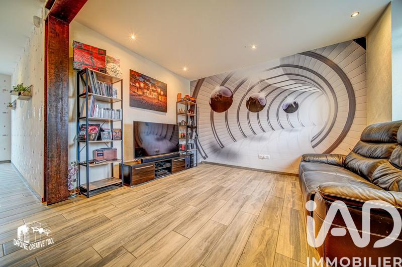 Maison - 95 m² - 5 pièces