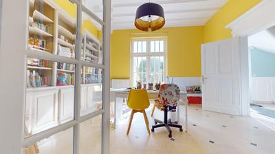 Maison traditionnelle - 420 m² - 14 pièces