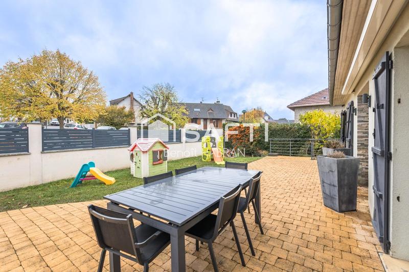 Maison - 140 m² - 7 pièces