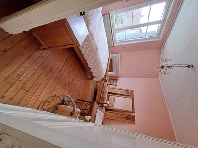 Maison - 92 m² - 6 pièces