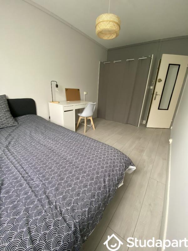 Chambre - 12 m² - 1 pièce