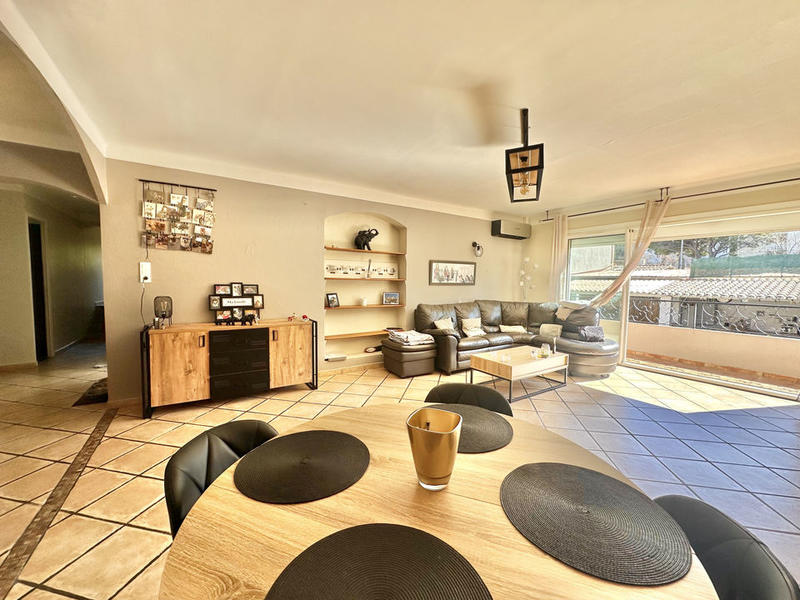 Villa - 250 m² - 7 pièces