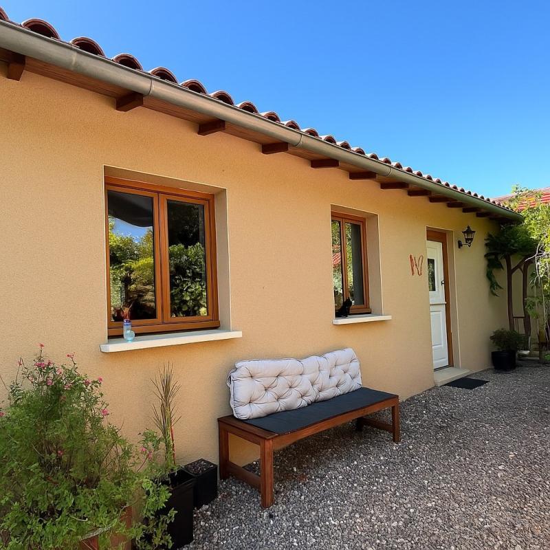 Maison - 97 m² - 3 pièces