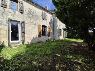 Maison - 240 m² - 8 pièces