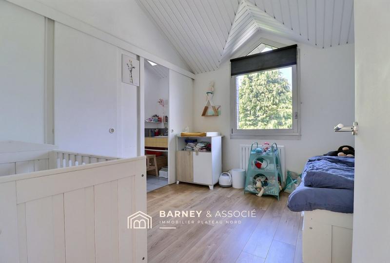 Maison contemporaine - 260 m² - 7 pièces