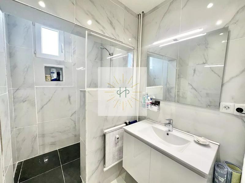 Appartement - 76 m² - 6 pièces