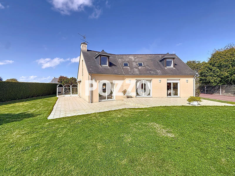 Maison - 159 m² - 7 pièces