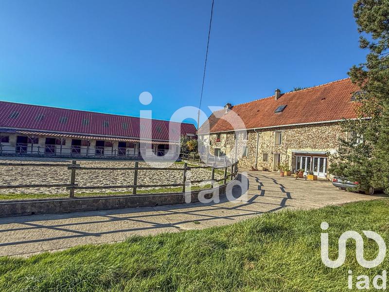 Maison - 221 m² - 7 pièces