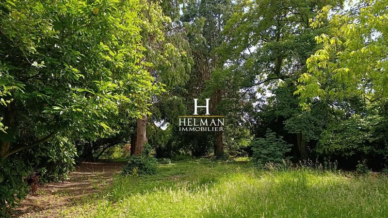 Maison - 433 m² - 12 pièces