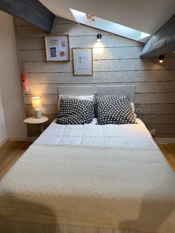 Chambre - 14 m² - 1 pièce