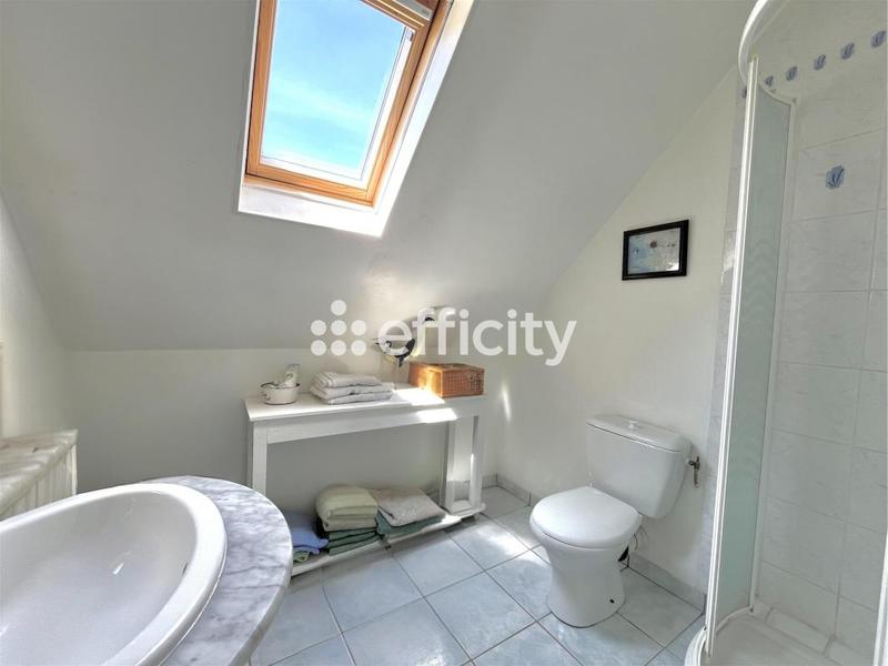 Maison - 140 m² - 7 pièces