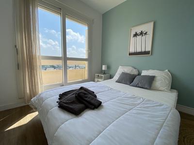 Appartement - 85 m² - 5 pièces