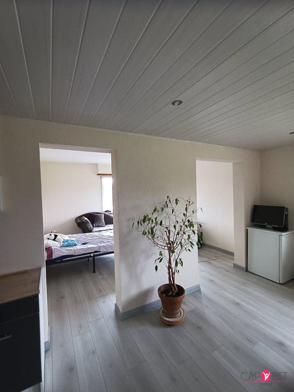 Maison - 260 m² - 7 pièces