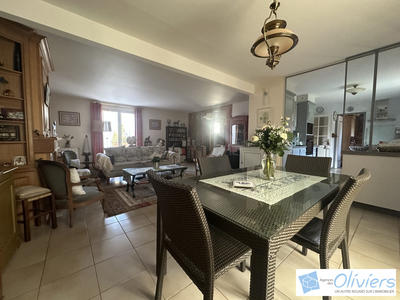 Maison - 136 m² - 5 pièces