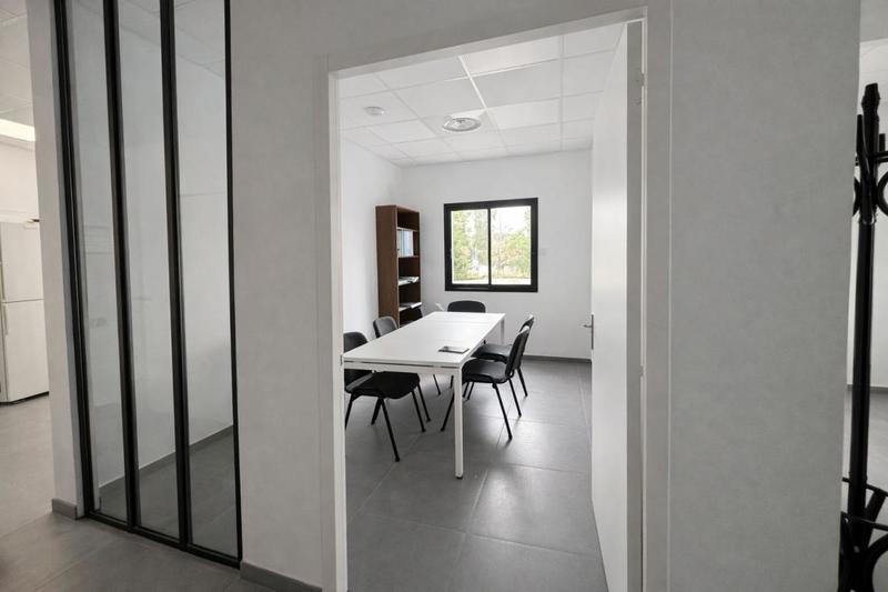 Bureau - 270 m²