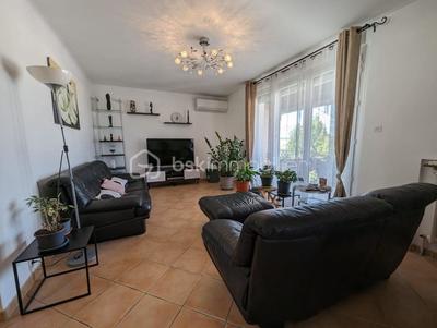 Villa - 101 m² - 6 pièces