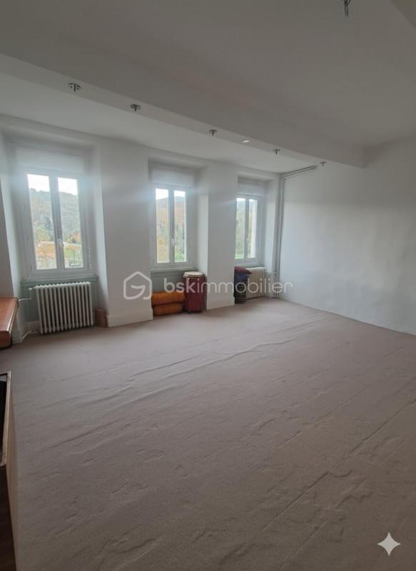 Maison de village - 230 m² - 8 pièces