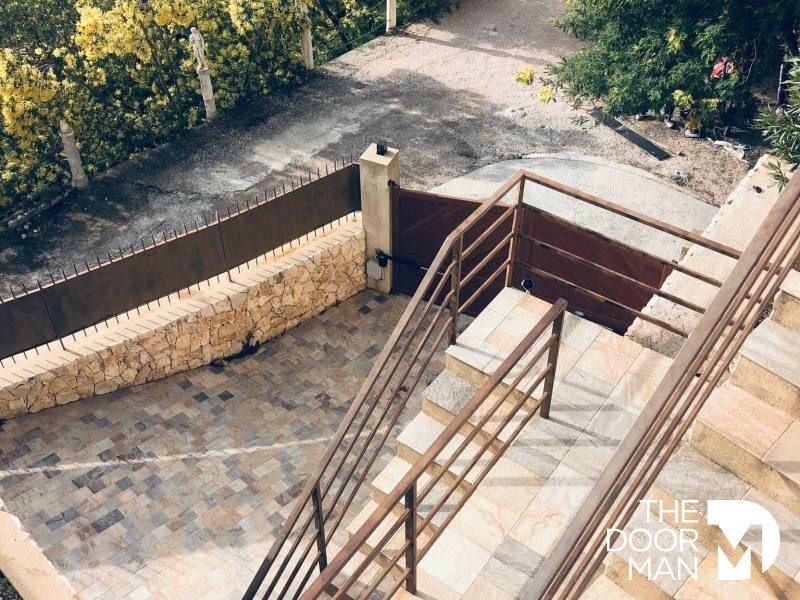 Villa - 255 m² - 9 pièces