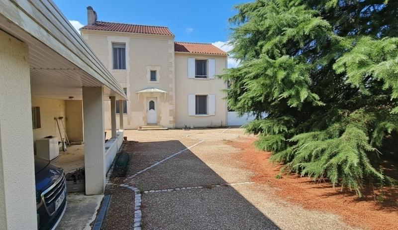 Maison - 190 m² - 8 pièces
