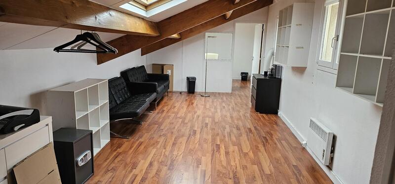 Bureau - 75 m² - 2 pièces