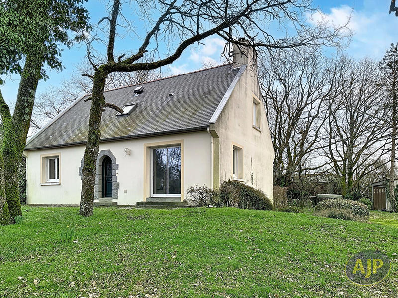 Maison - 122 m² - 6 pièces