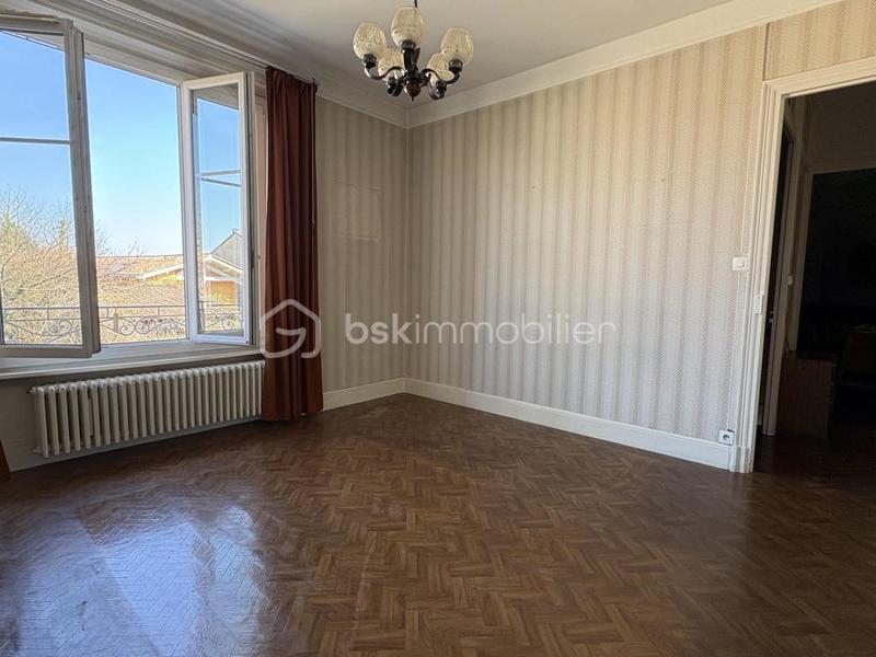 Maison - 89 m² - 5 pièces