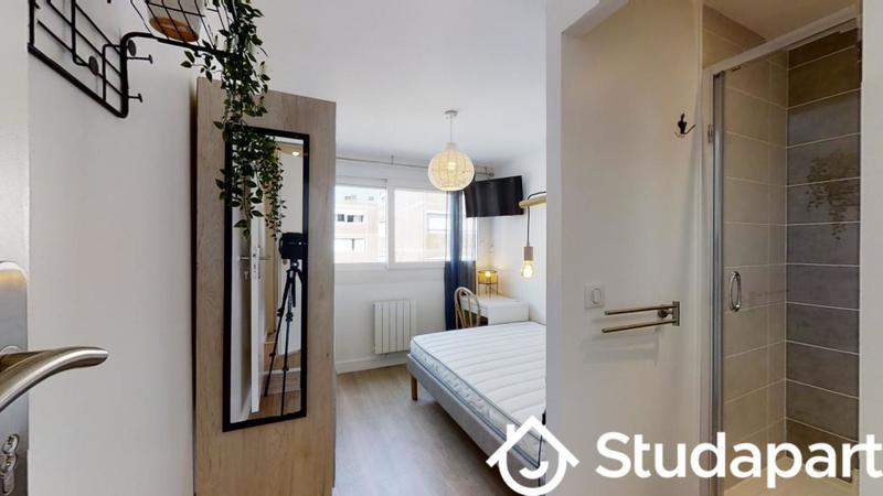 Chambre - 10 m² - 1 pièce