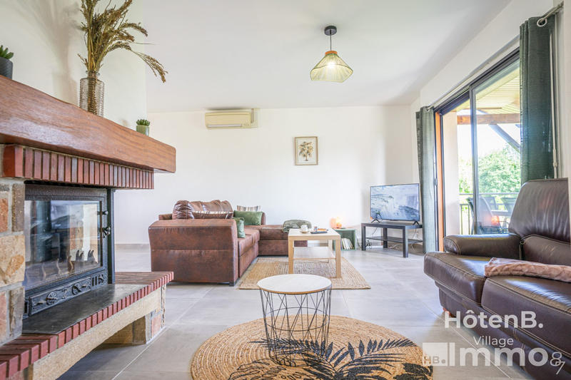 Appartement - 140 m² - 6 pièces