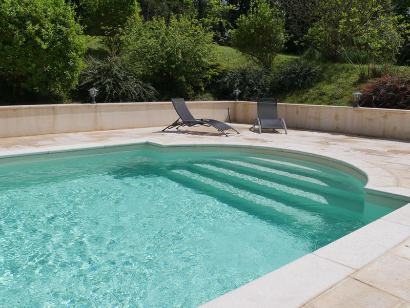 Maison - 303 m² - 11 pièces