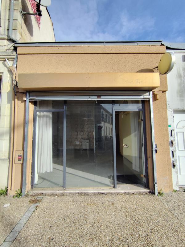 Local commercial - 82 m² - 3 pièces