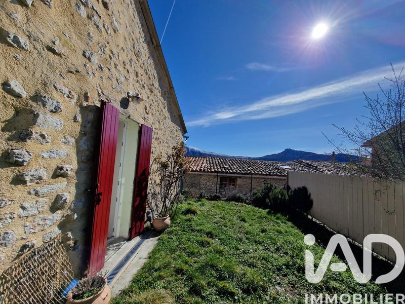 Maison - 99 m² - 5 pièces