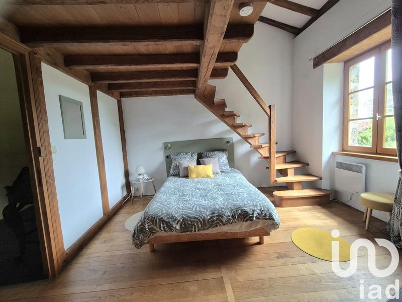 Maison - 348 m² - 8 pièces