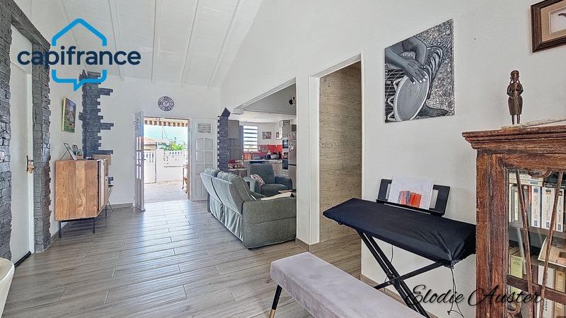 Maison - 104 m² - 5 pièces