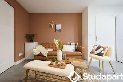 Chambre - 12 m² - 1 pièce