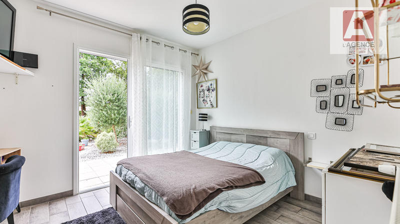 Maison - 190 m² - 8 pièces