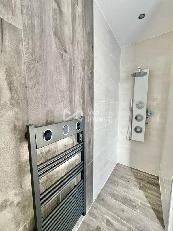 Maison - 185 m² - 6 pièces