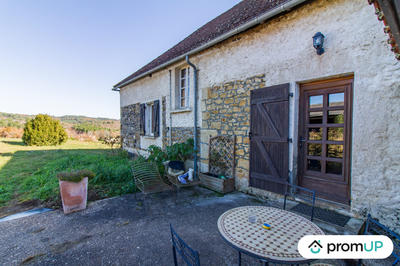 Maison - 260 m² - 6 pièces