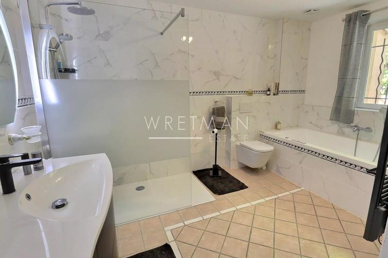 Villa - 187 m² - 5 pièces