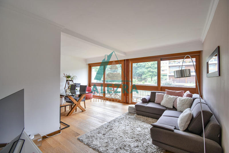 Appartement - 86 m² - 4 pièces