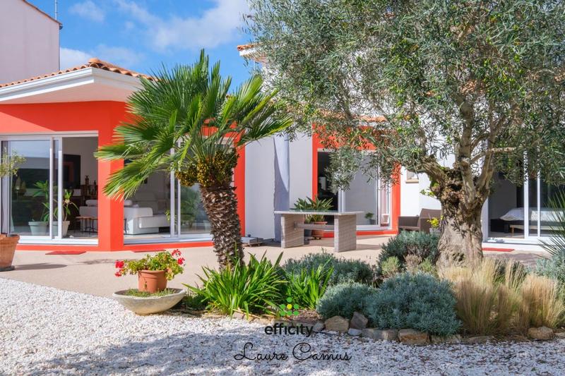 Maison - 198 m² - 6 pièces