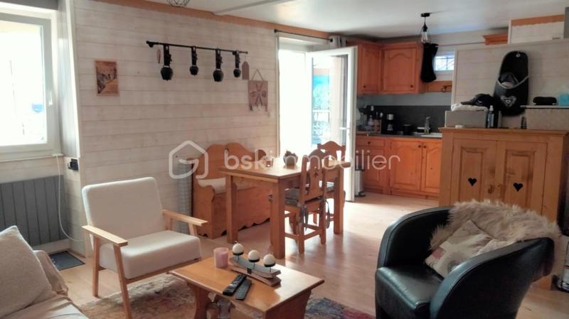 Appartement - 100 m² - 5 pièces