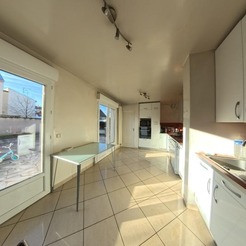 Maison - 145 m² - 7 pièces