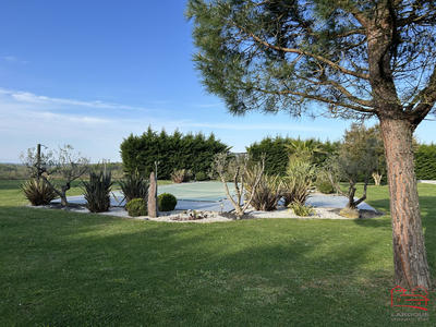 Maison contemporaine - 220 m² - 7 pièces