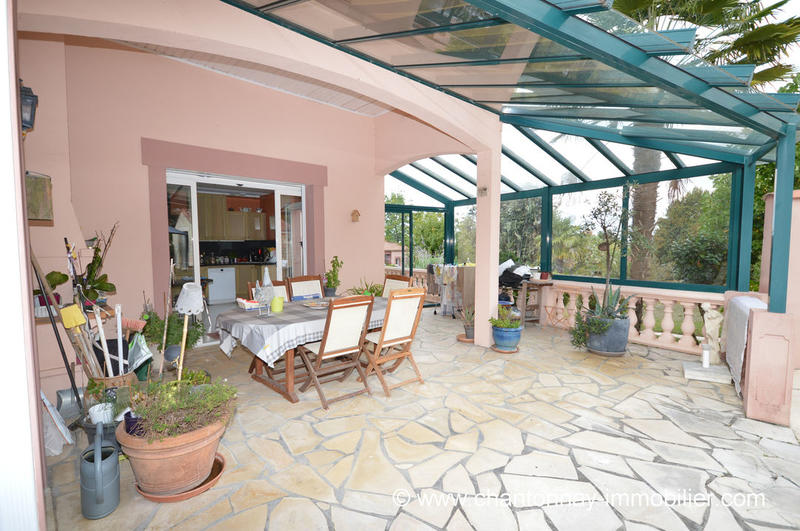 Propriété - 165 m² - 5 pièces