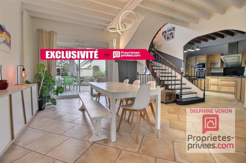 Maison - 228 m² - 7 pièces