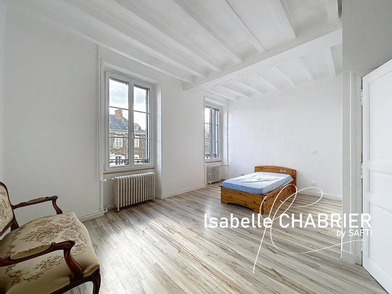 Maison - 137 m² - 5 pièces