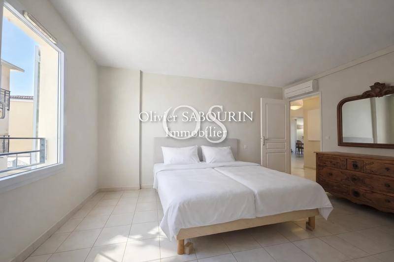 Appartement - 90 m² - 4 pièces